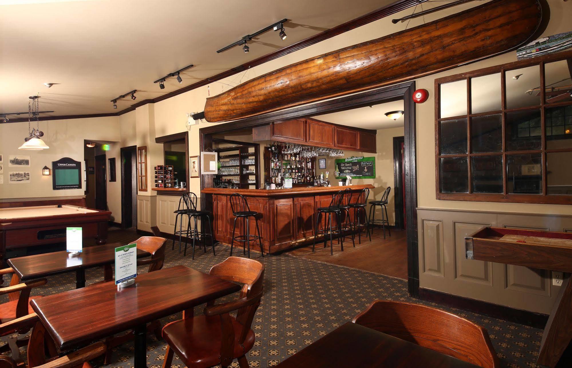 Sir Sam'S Inn & Spa (Adults Only) هاليبرتون المظهر الخارجي الصورة